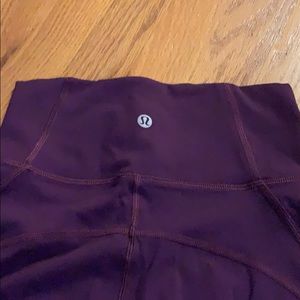 Lululemon leggings🍇